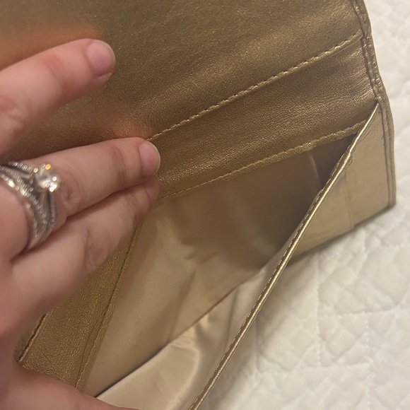 EUC Coach Tan and Gold Signature Check Holder - Picture 7 of 7